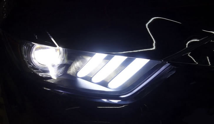 西安福特野马汽车灯光改装LED双光透镜及专用日行灯